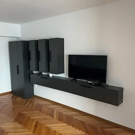 A&a's Crib *