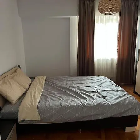 Apartment A&a's Crib *